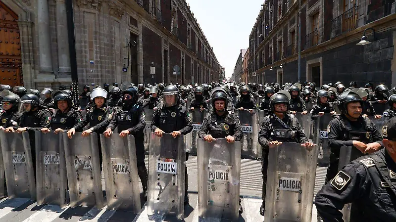 CNTE MARCHA DIA DEL MAESTRO MAGISTERIO